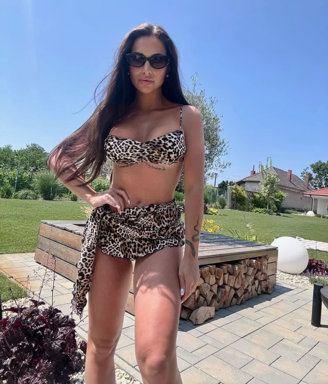 -20% na novinky s kódem NEW20 💸 Tvoje energie, tvůj moment, tvoje Savanna.🐆 Je výrazná, sexy a neskutečně pohodlná. Vstup do sezóny jako šelma připravená k lovu. 🐾👑 www.relleciga.cz/kolekce/savanna